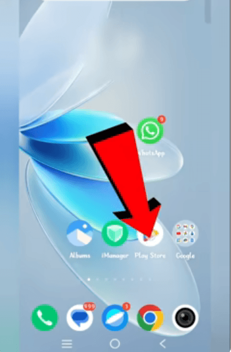 Home screen with Play Store app highlighted